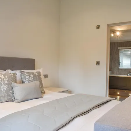 بيت للعطل The Woodland Great Strickland